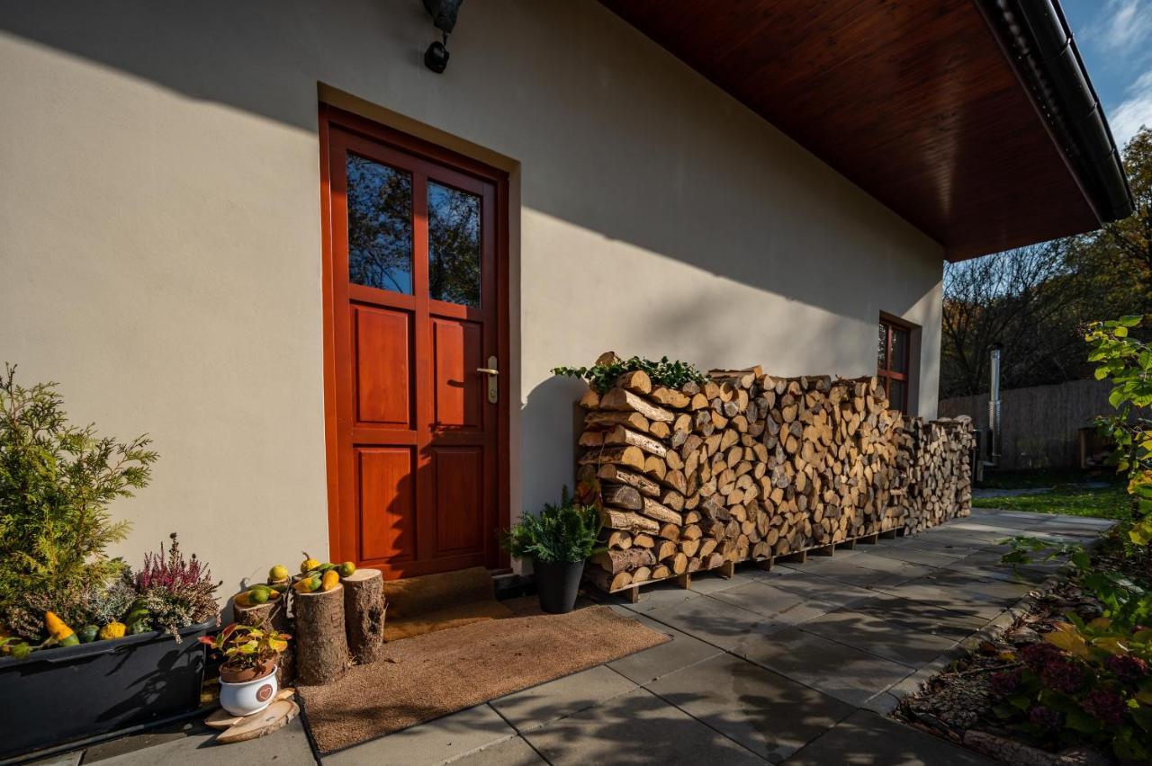 Chata Nad Lazenskym Udolim Luhačovice Exterior foto